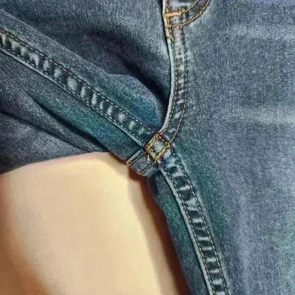 Free People Women's dark wash distressed skinny jeans size 28 - Picture 4 of 7